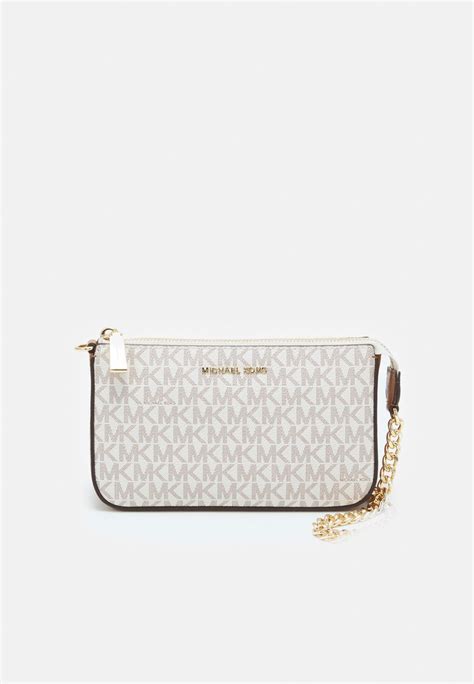 michael kors vanilla jet set medium pouch|michael kors large jet set.